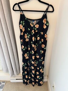 Old Navy Floral Spaghetti-Strap Maxi Dress - Black with Roses